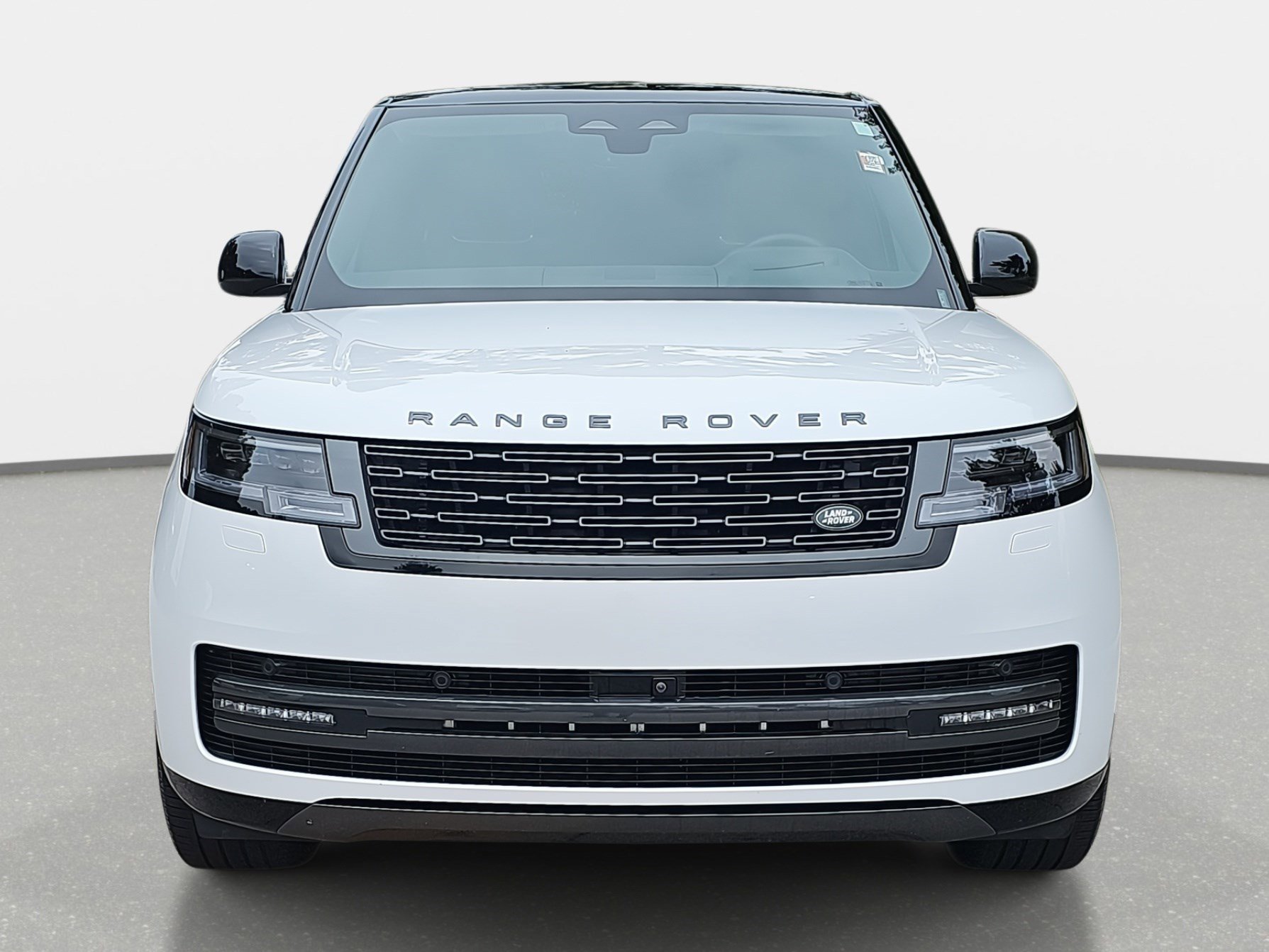 2025 Land Rover Range Rover SE photo 2
