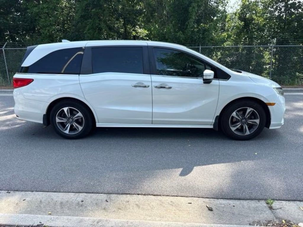 Used 2018 Honda Odyssey Touring Van