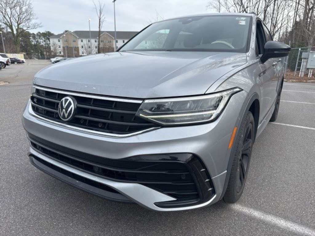 Used 2023 Volkswagen Tiguan 2.0T SE R-Line Black SUV