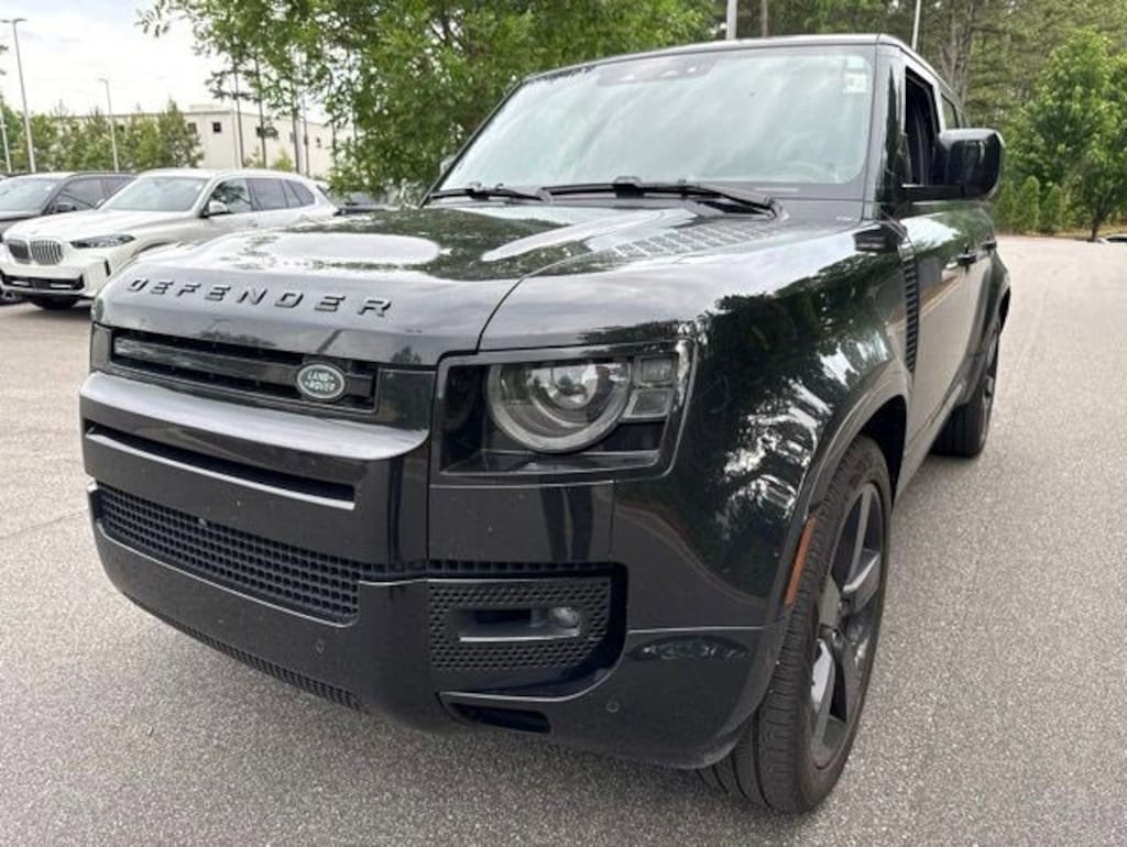 Used 2025 Land Rover Defender 110 V8 SUV