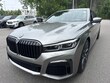  BMW 740i