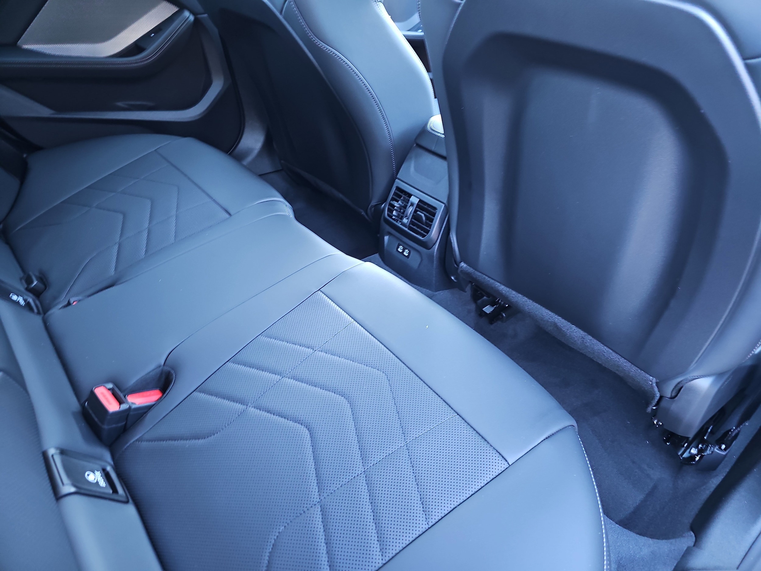 2026 BMW 2 Series M235 - Photo 11
