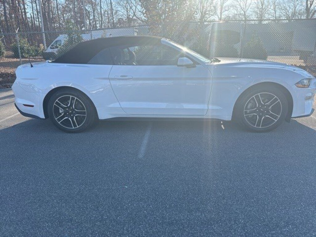 Used 2023 Ford Mustang Convertible