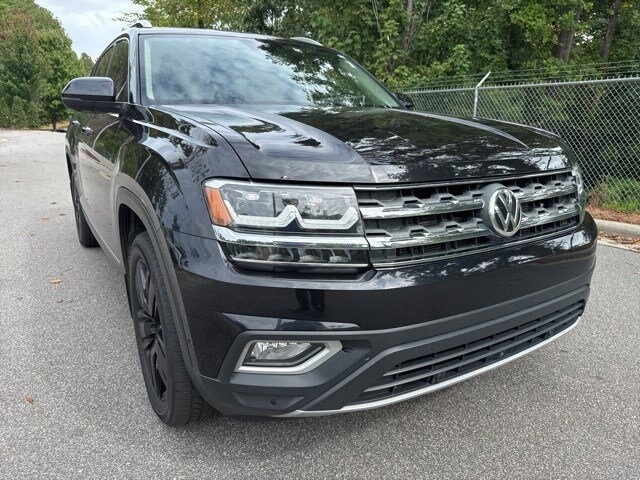 2018 Volkswagen Atlas V6 SEL Premium photo 3