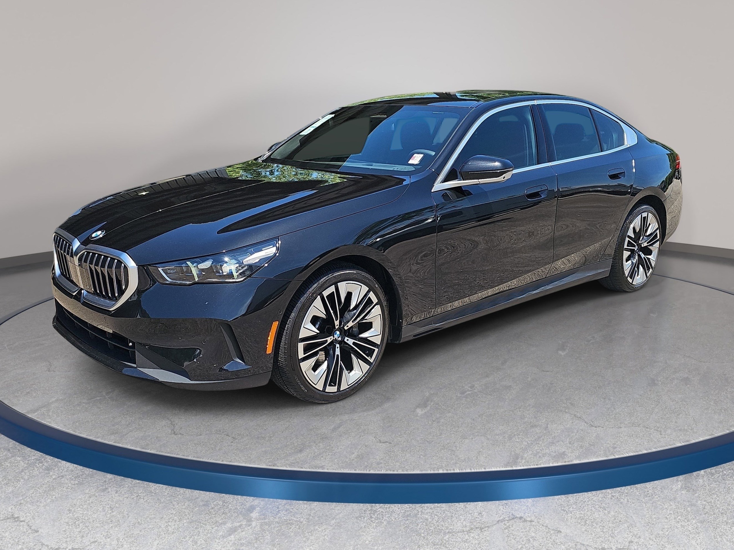 2026 BMW 5 Series 530i Sedan's photo