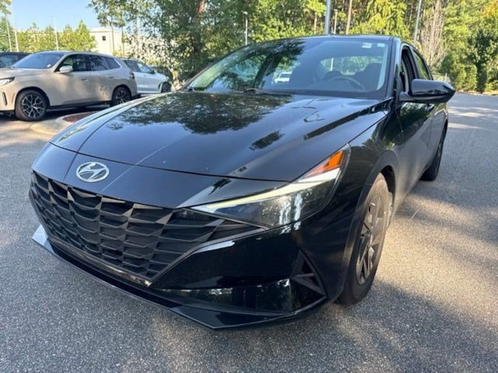 Used 2021 Hyundai Elantra SEL Sedan