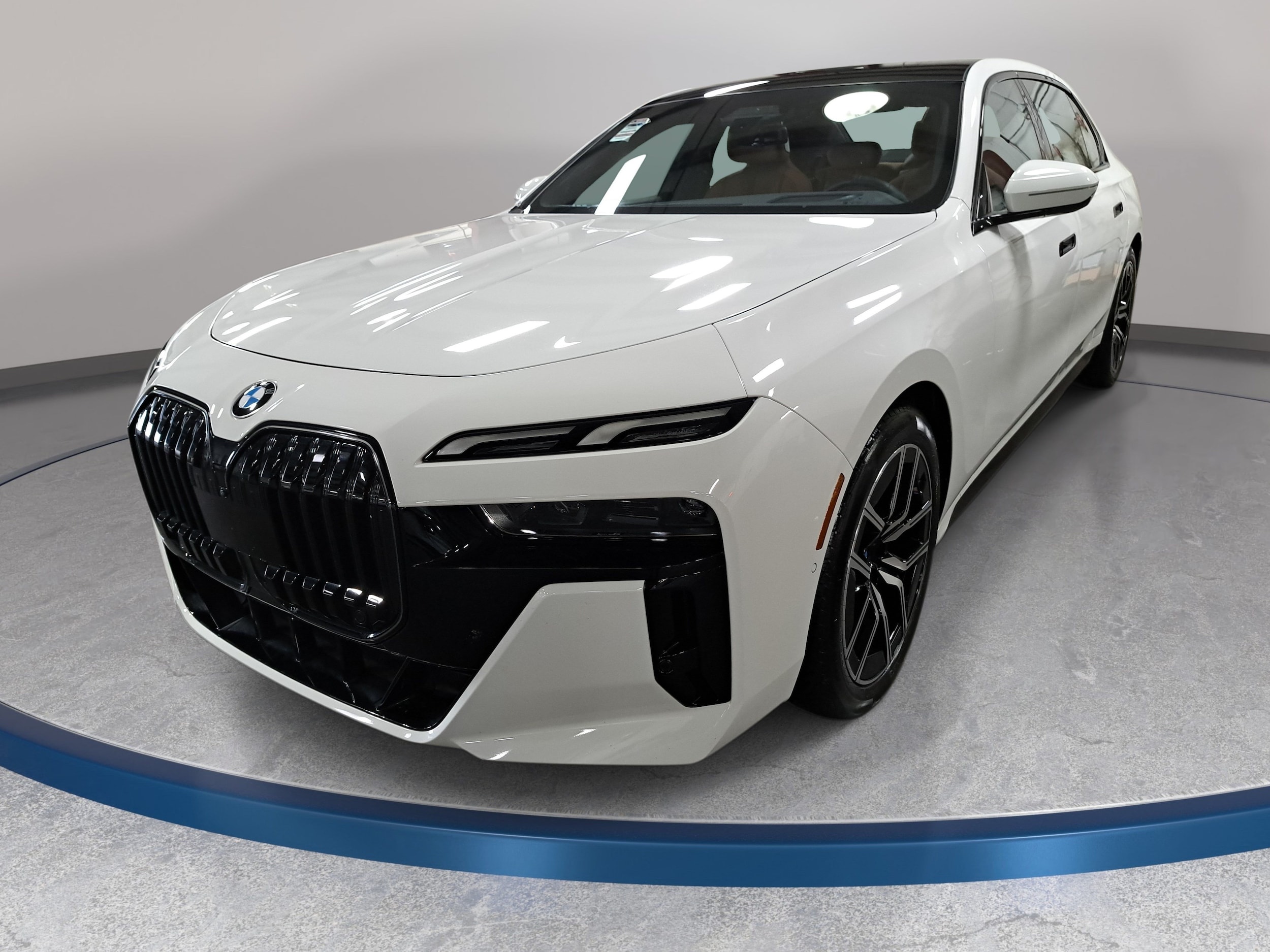 2024 BMW 7 Series 740i's photo