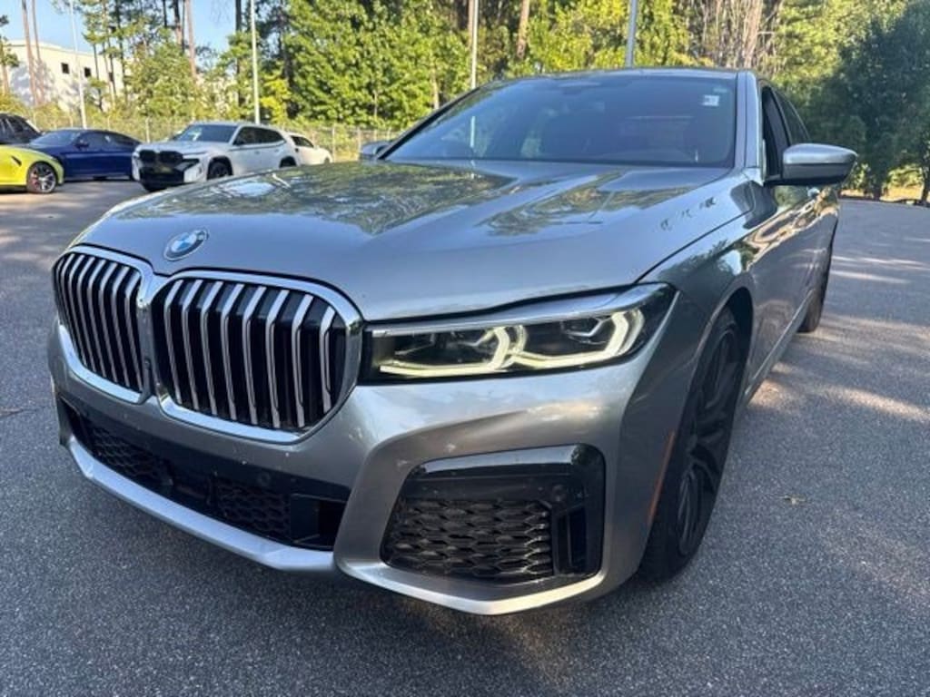 Used 2022 BMW 740i Sedan