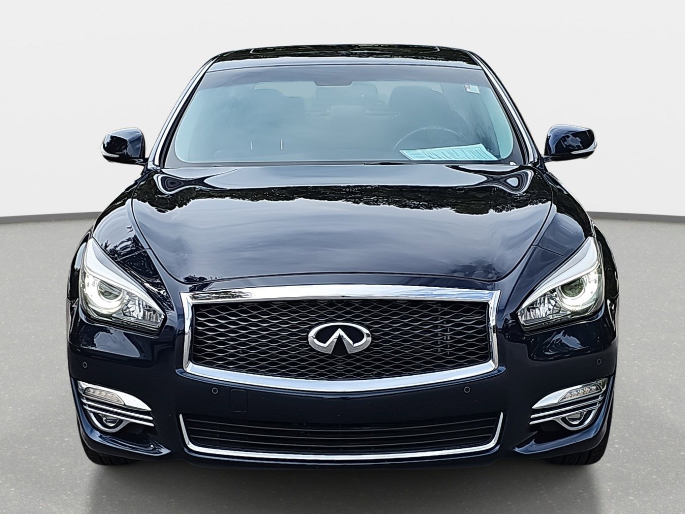2017 Infiniti Q70L 3.7 photo 2