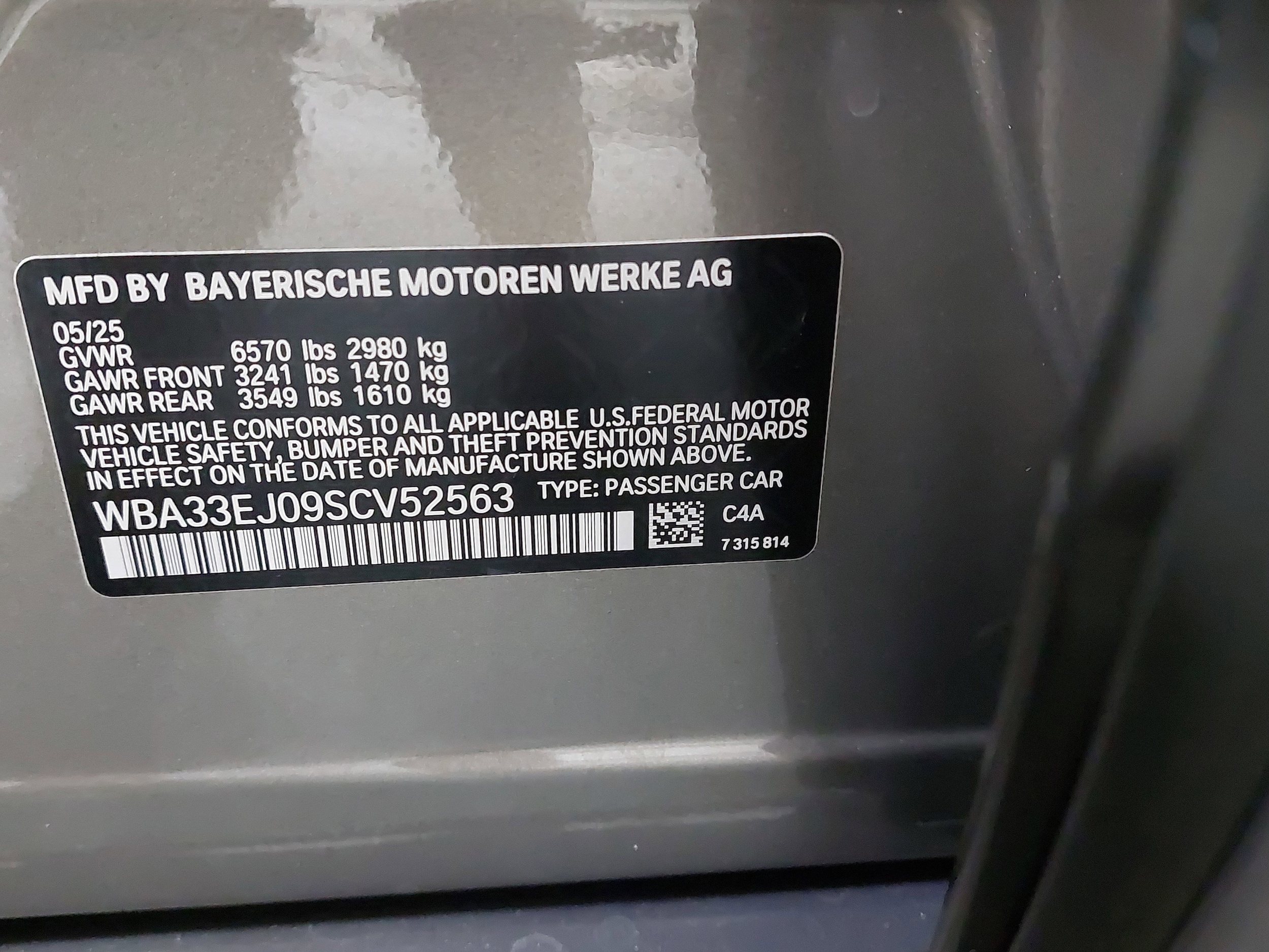 2025 BMW 7 Series 760i - Photo 37