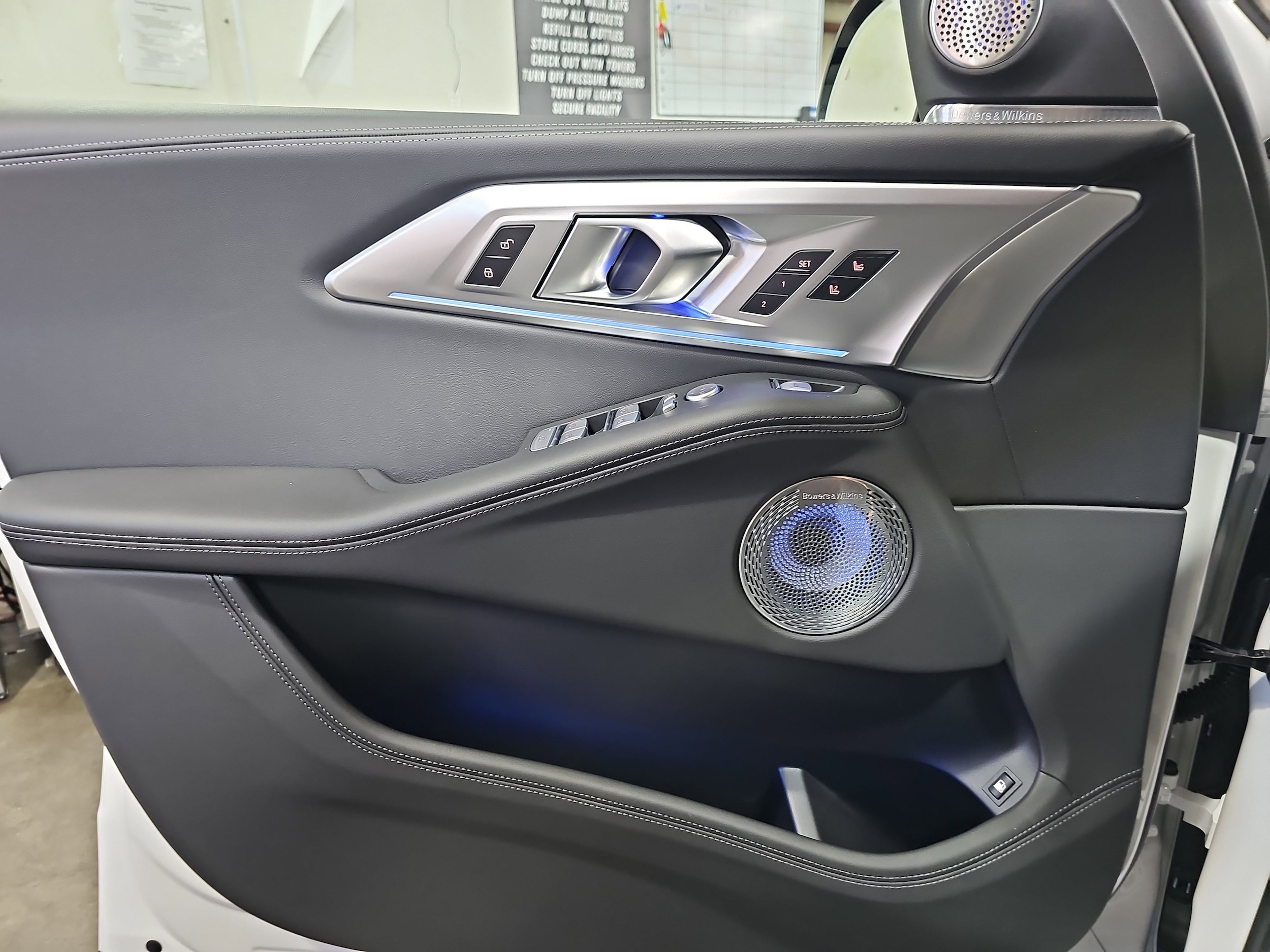 2026 BMW XM Base - Photo 28
