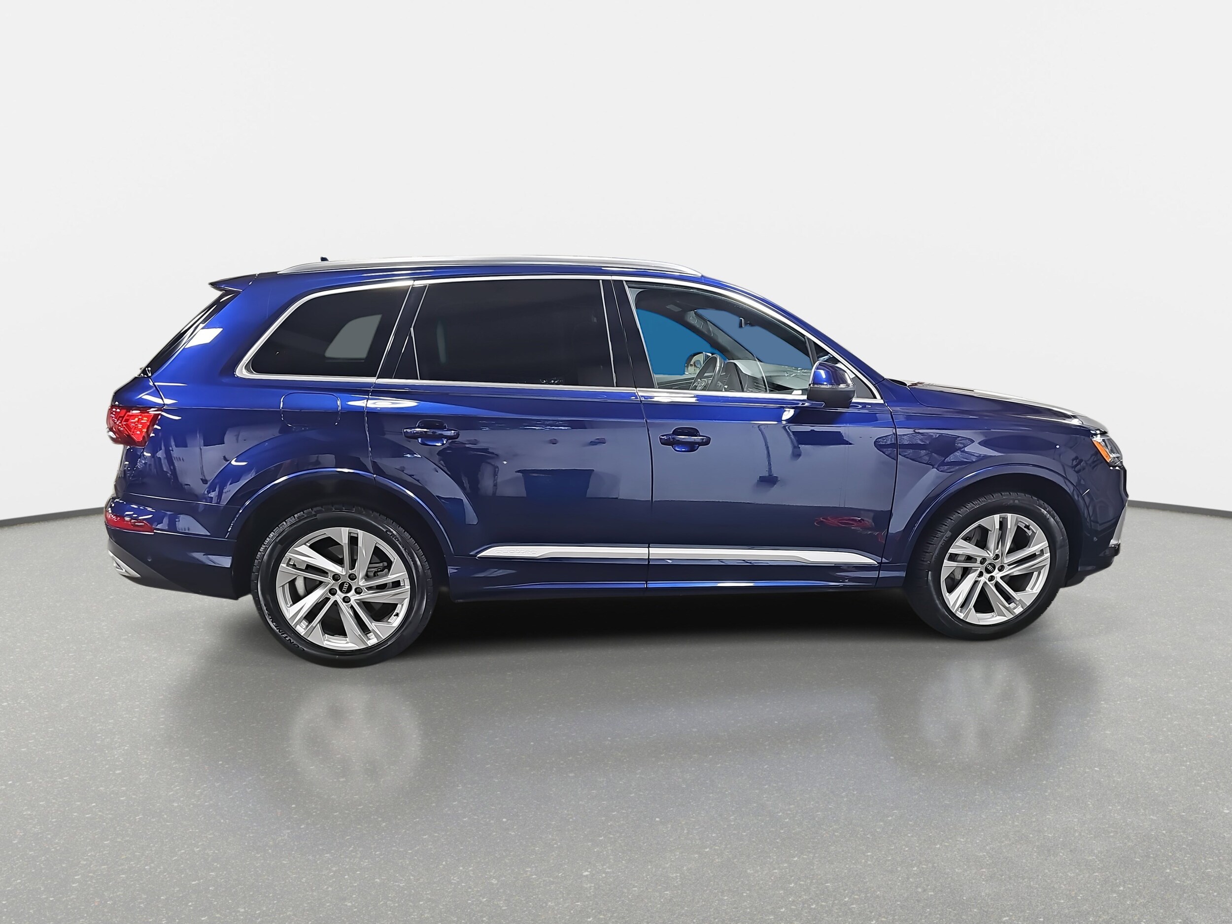2021 Audi Q7 45 Premium Plus photo 4