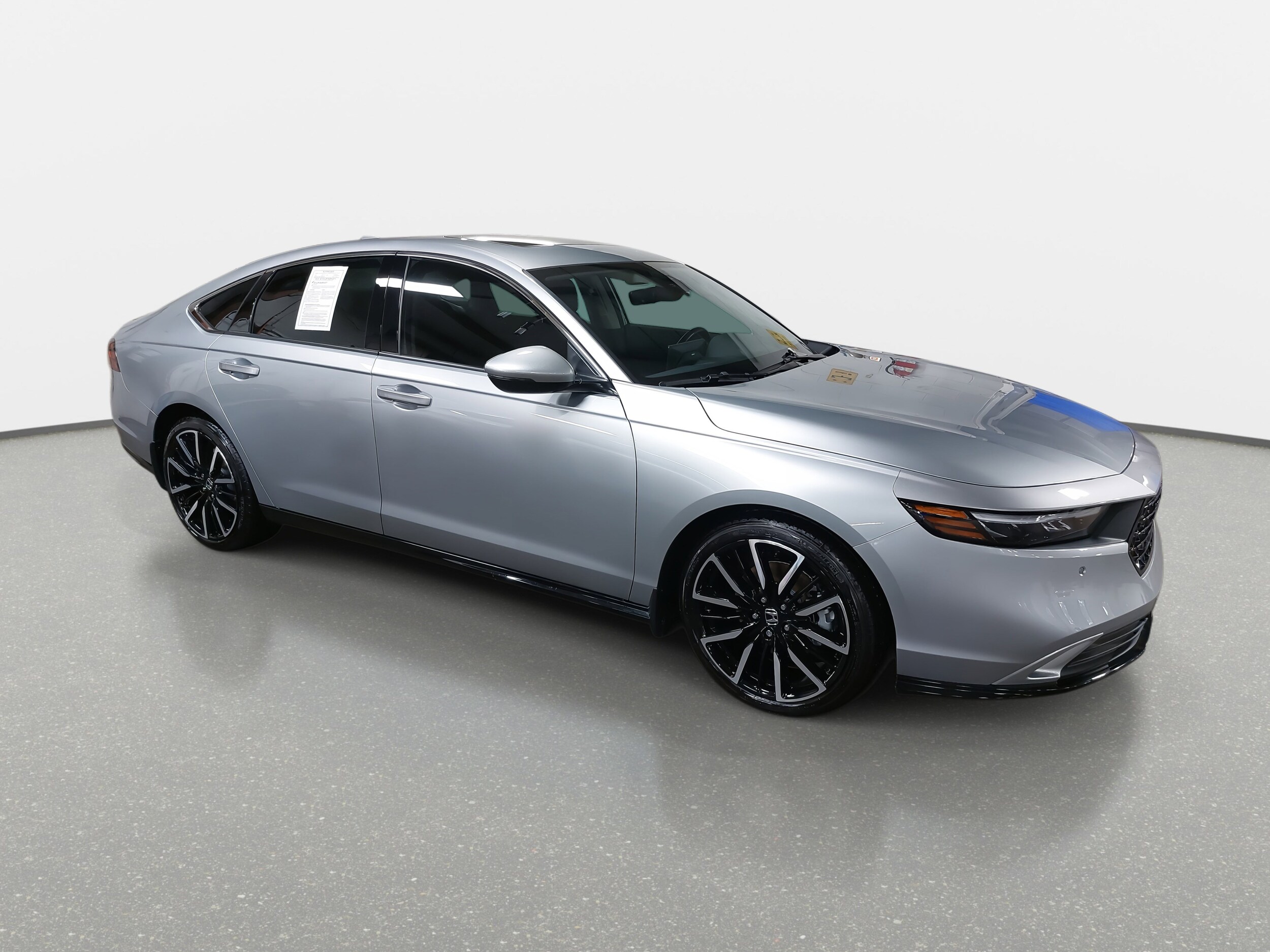 2024 Honda Accord Hybrid Touring photo 3