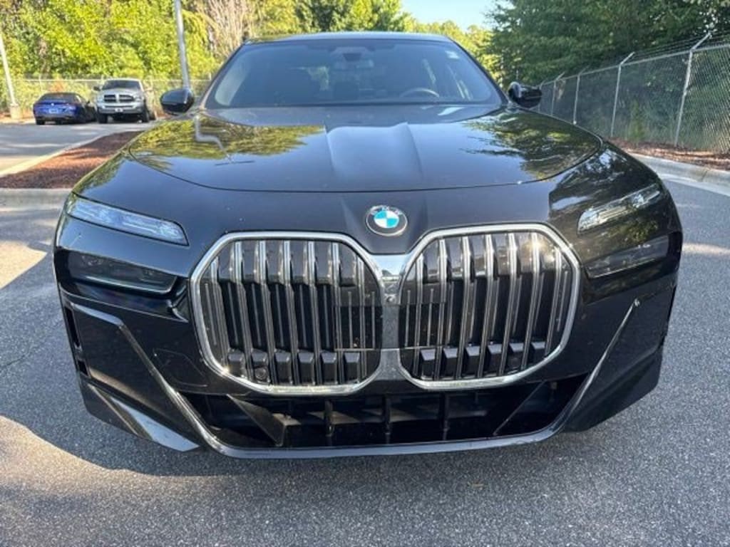 Certified 2024 BMW 760i xDrive Sedan