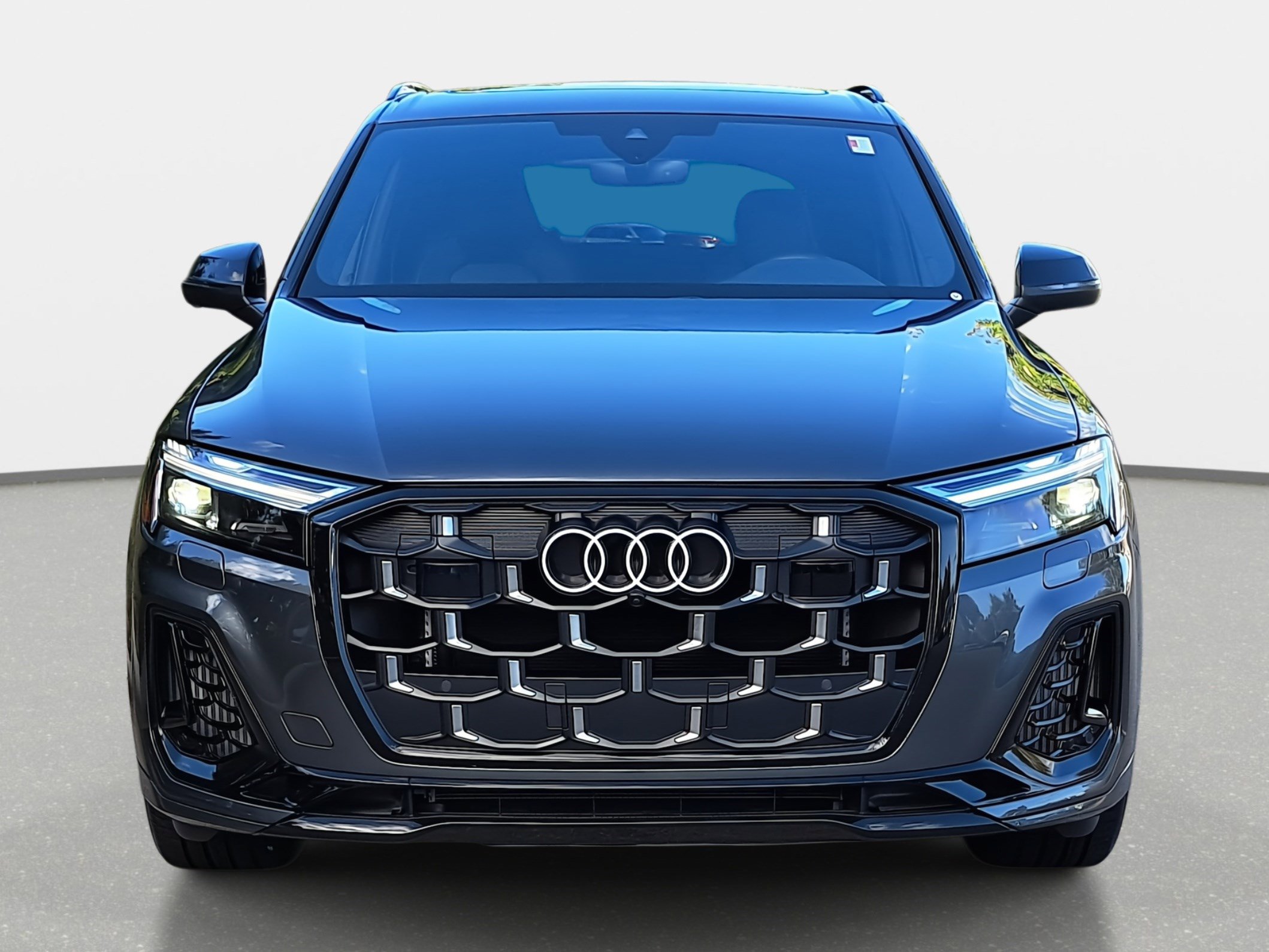 2025 Audi SQ7 Premium Plus photo 2