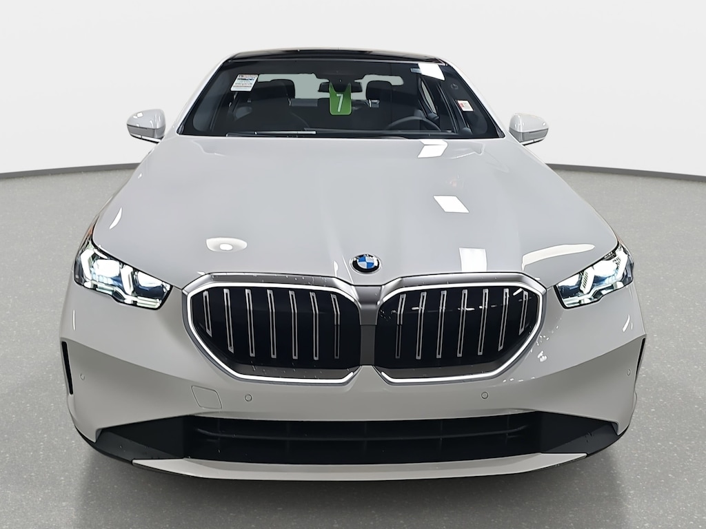 New 2026 BMW 530i xDrive Sedan