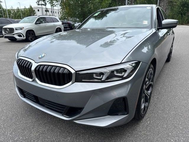 2025 BMW 3 Series 330i Sedan's photo