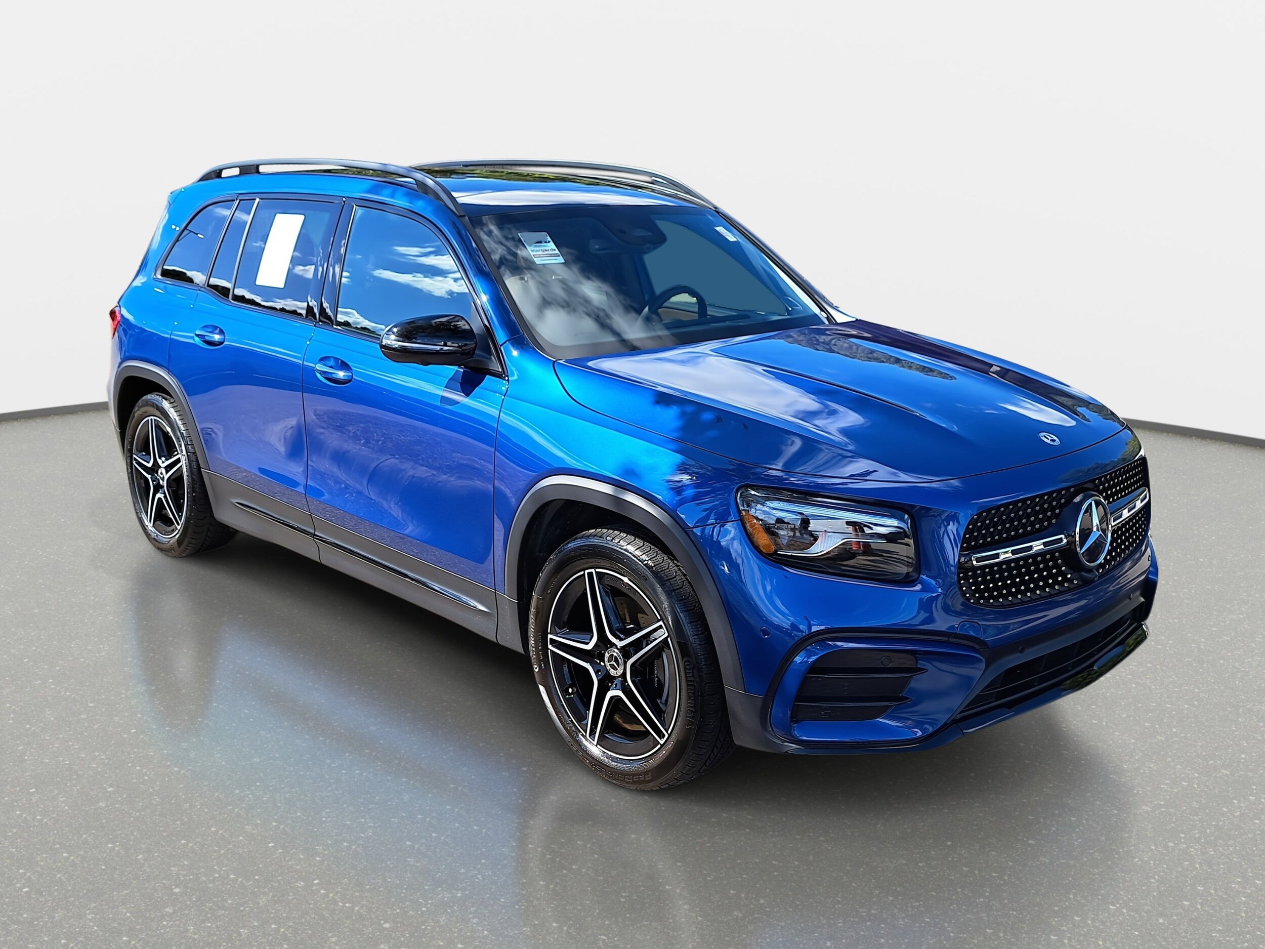 2025 Mercedes Benz GLB 250 4MATIC photo 3