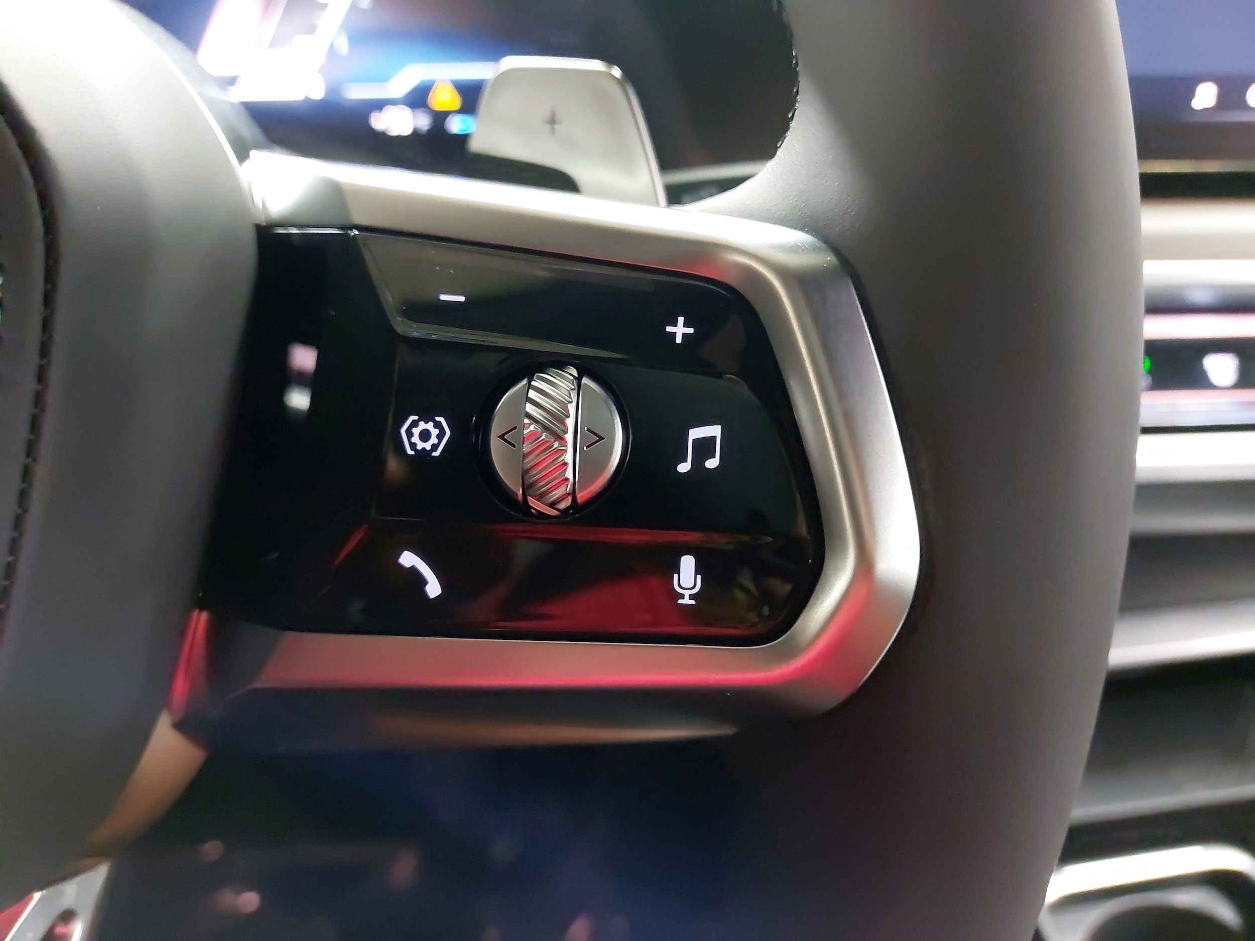 2025 BMW 7 Series 760i - Photo 18