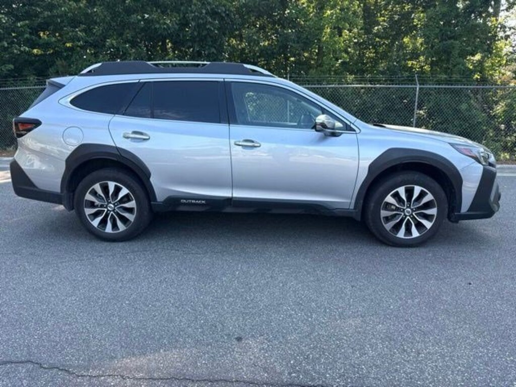 Used 2025 Subaru Outback Touring SUV