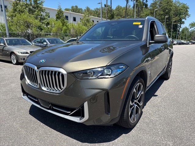 2024 BMW X5 xDrive50e's photo