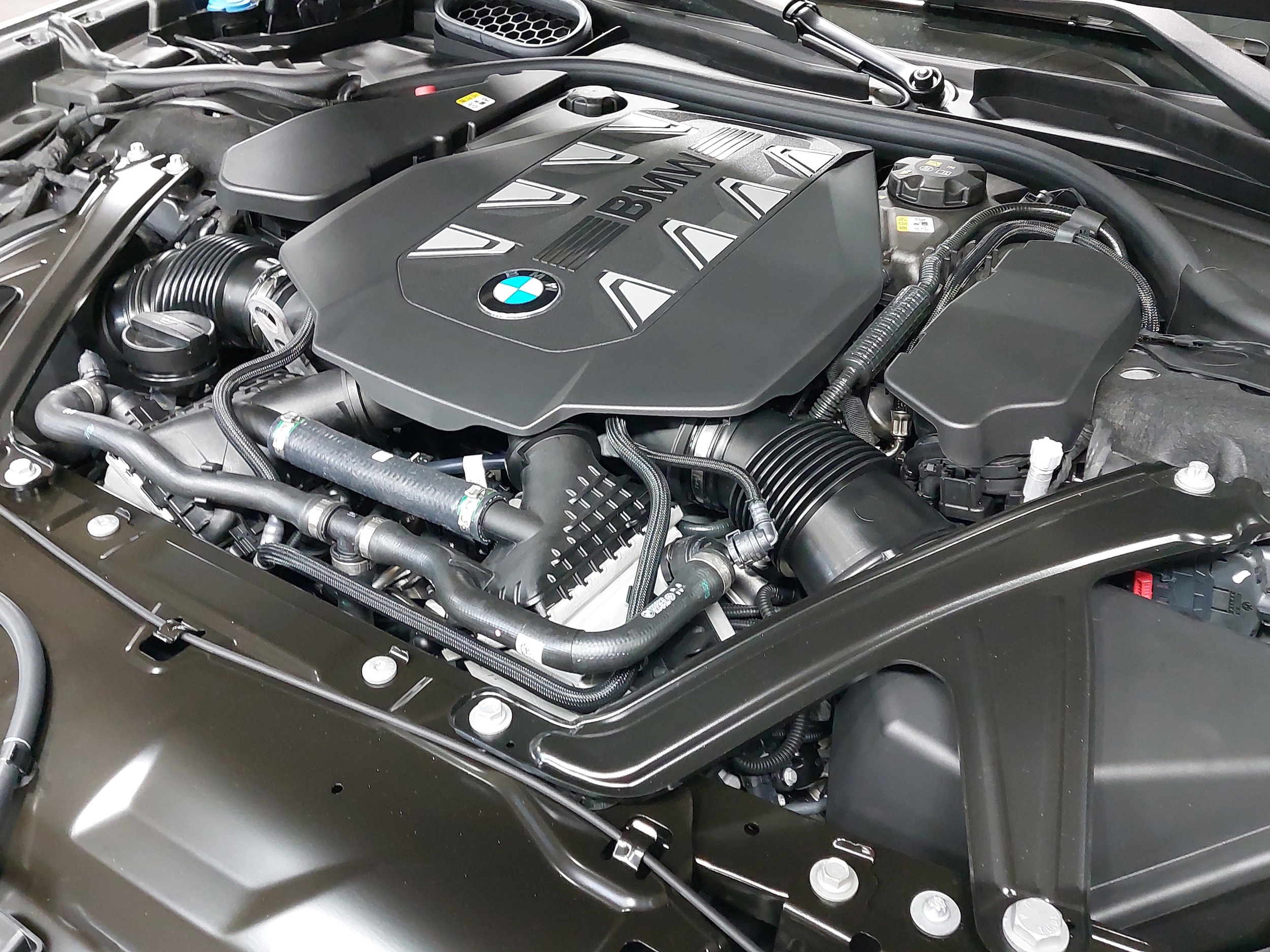 2025 BMW 7 Series 760i - Photo 31