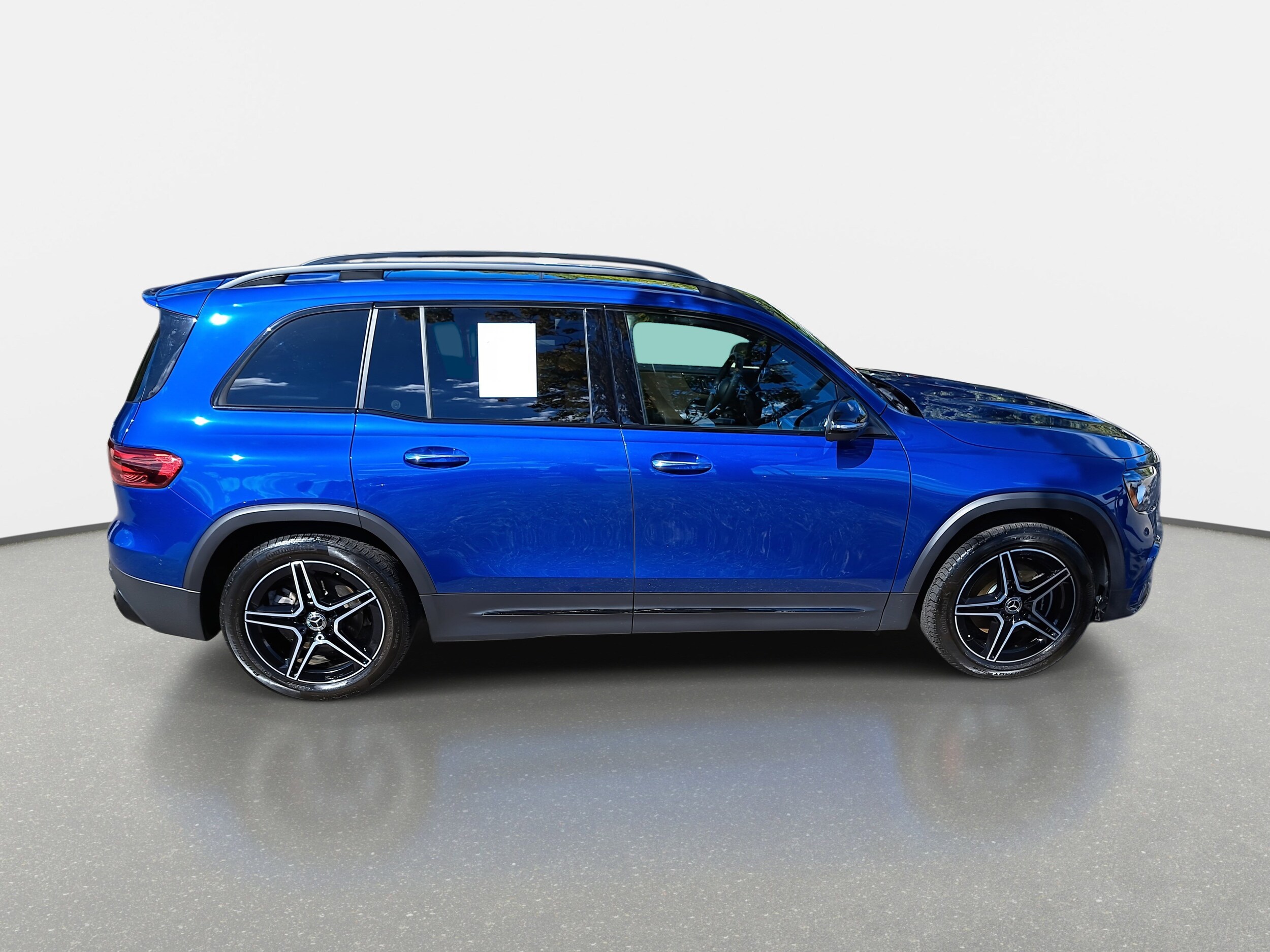 2025 Mercedes Benz GLB 250 4MATIC photo 4