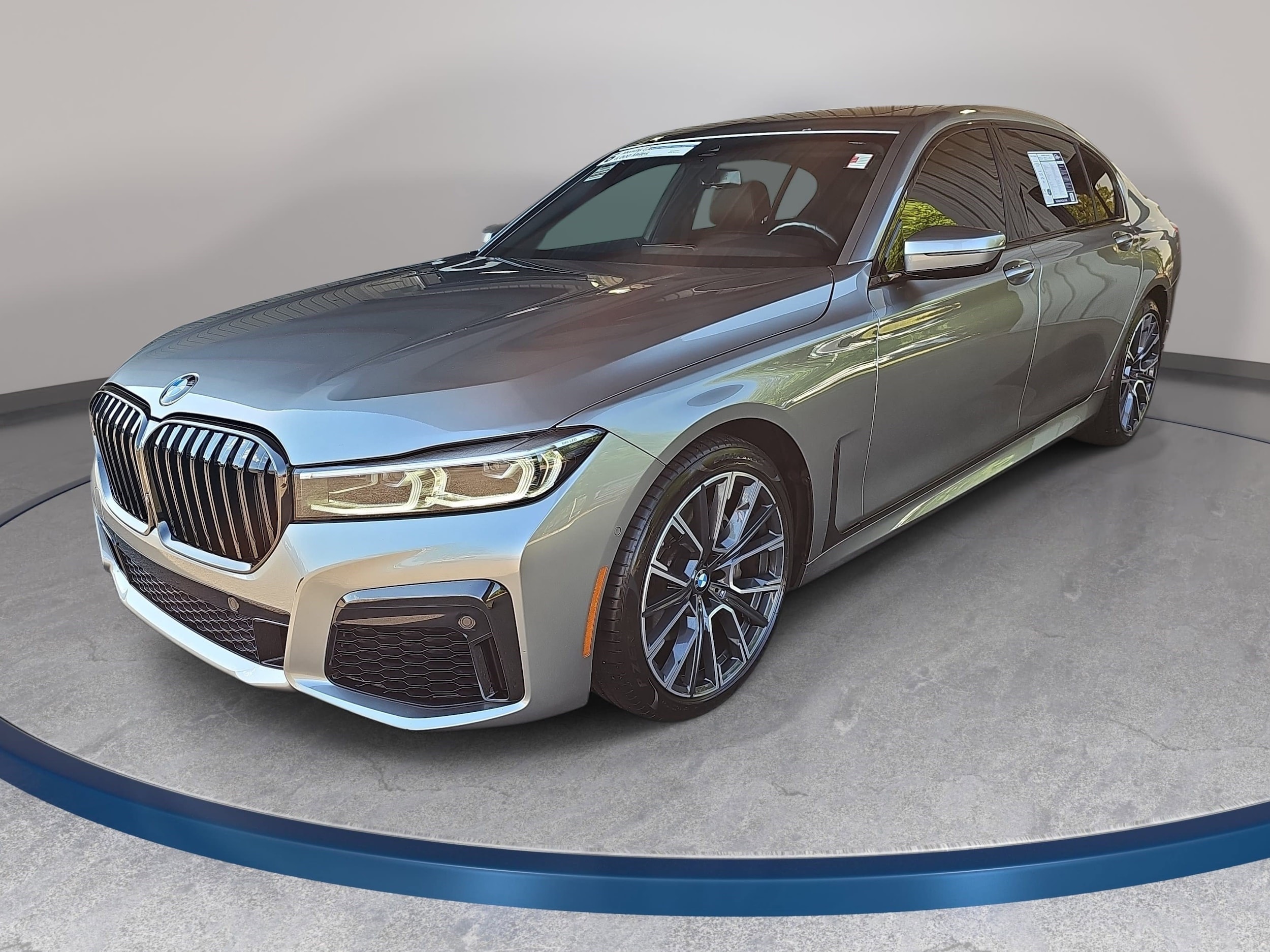 2022 BMW 7 Series 740i's photo