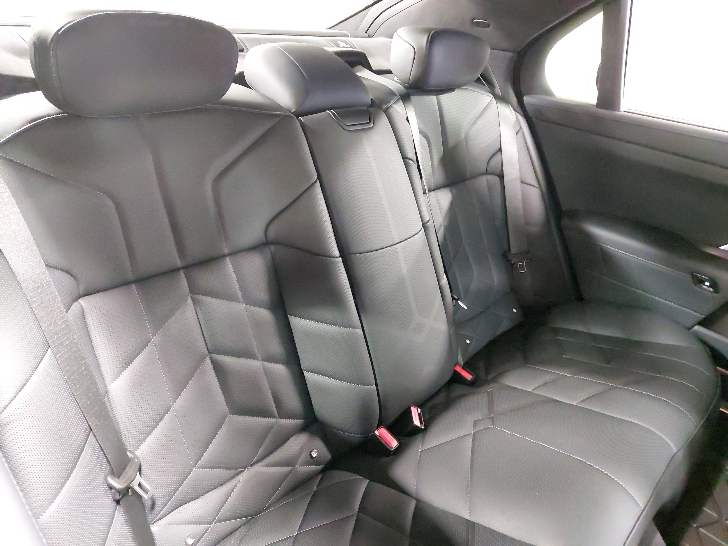 2025 BMW 7 Series 760i - Photo 12