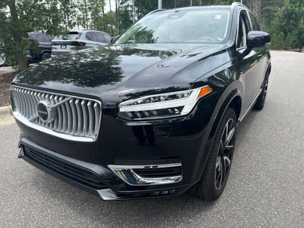 Used 2025 Volvo XC90 B6 Plus 7-Seater SUV
