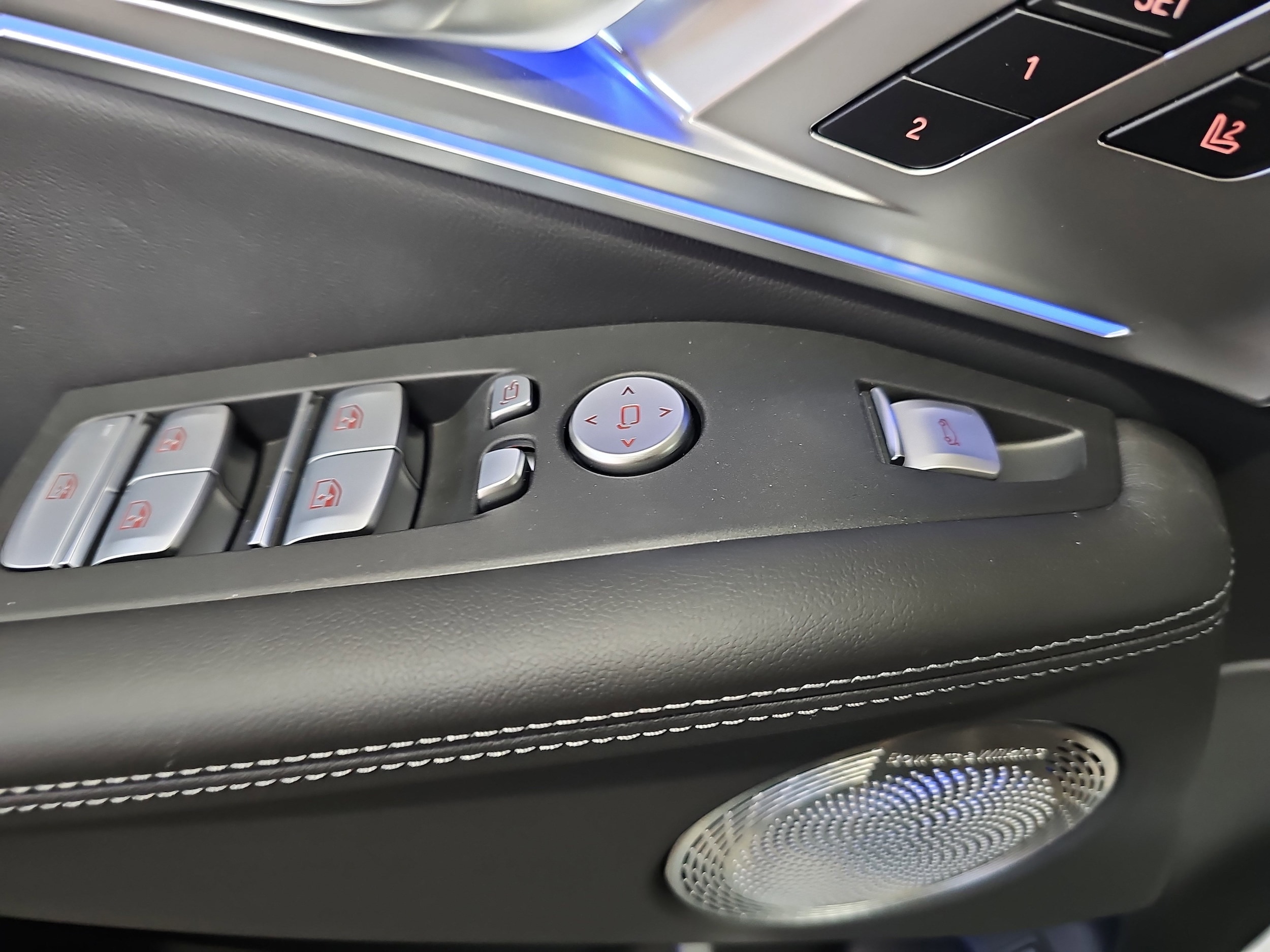 2026 BMW XM Base - Photo 29