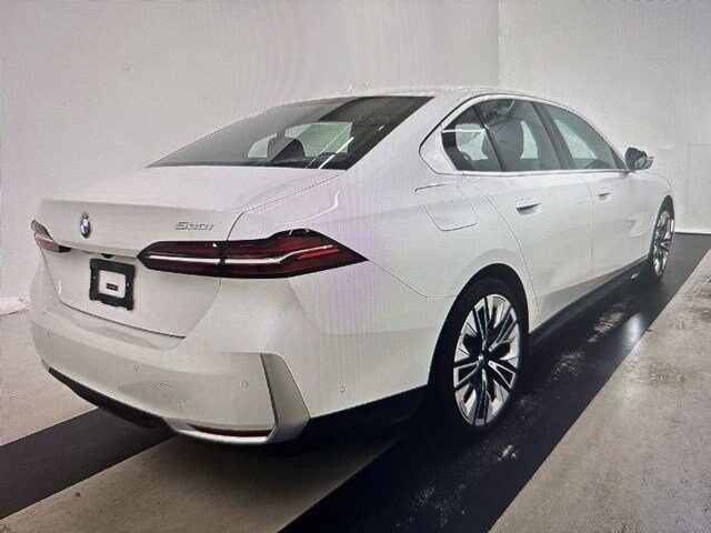 2024 Bmw 530i photo 2