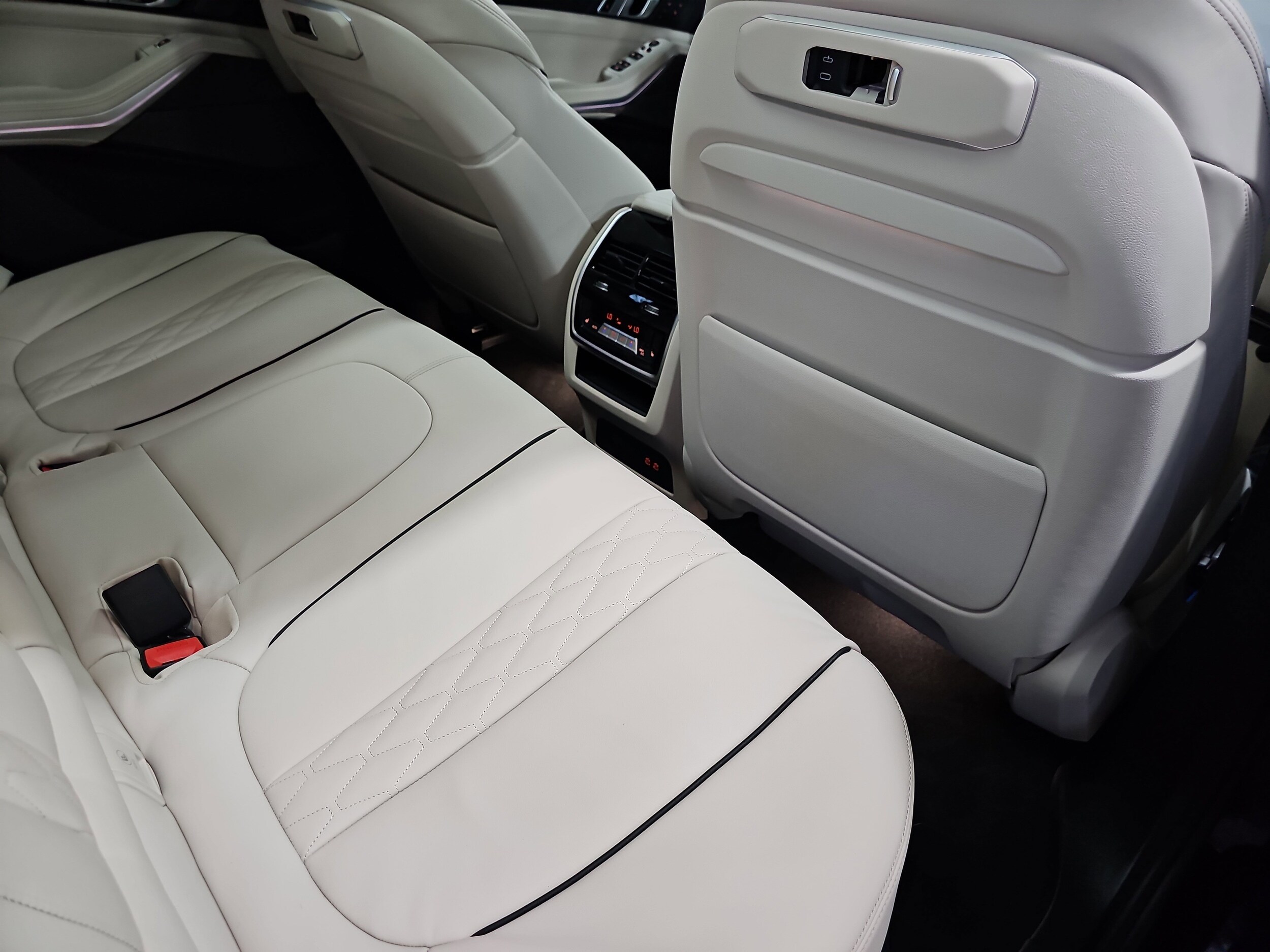2026 BMW X5 40i - Photo 11