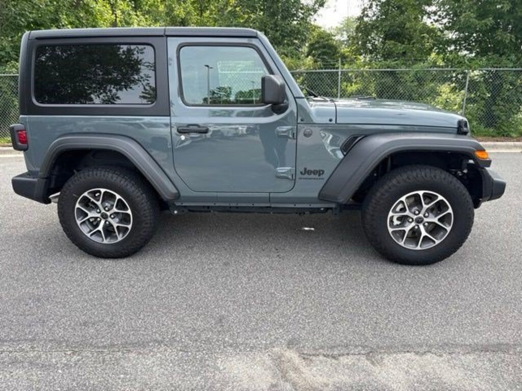 Used 2025 Jeep Wrangler Sport SUV