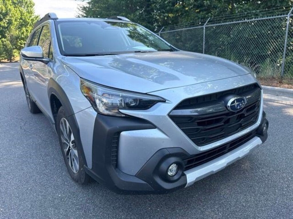 Used 2025 Subaru Outback Touring SUV