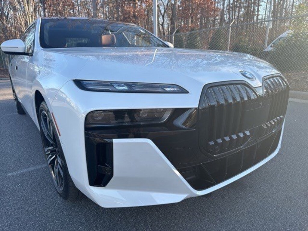 Certified 2023 BMW 760i xDrive Sedan
