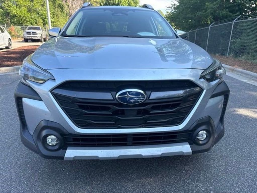 Used 2025 Subaru Outback Touring SUV