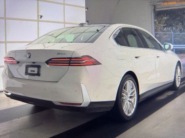 2024 Bmw 540i xDrive photo 2