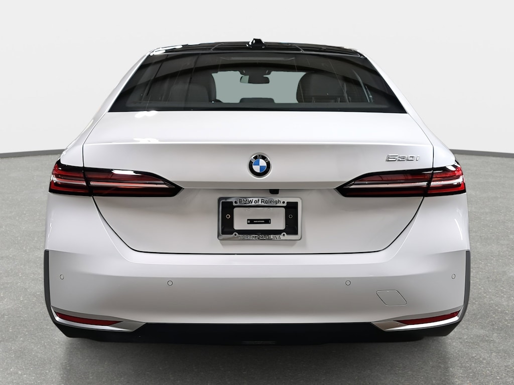New 2026 BMW 530i  Sedan