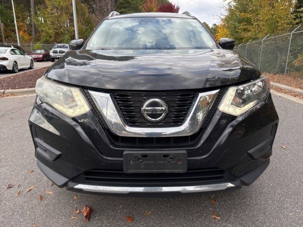 Used 2019 Nissan Rogue SV SUV