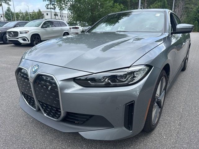 2024 BMW i4 eDrive35's photo
