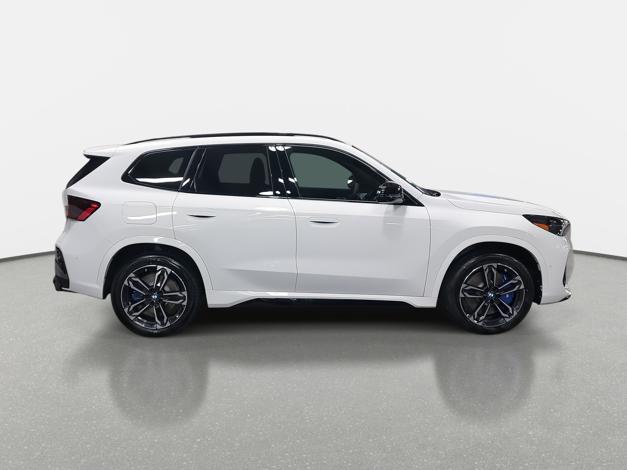 2025 Bmw X1 M35i photo 4