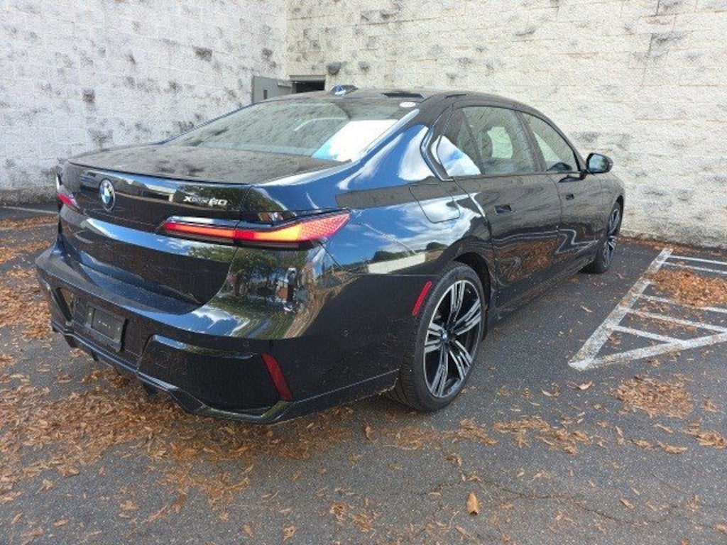 Used 2025 BMW i7 xDrive60 Sedan