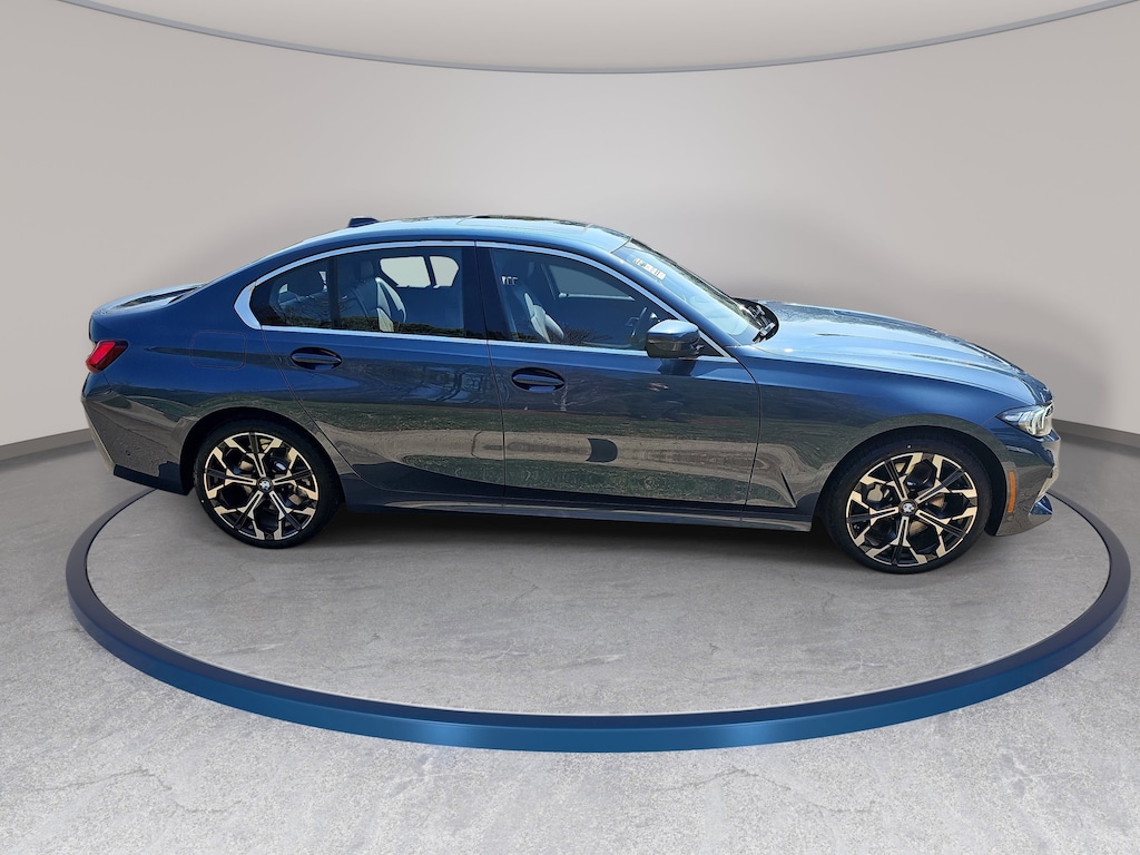New 2026 BMW 330i Sedan