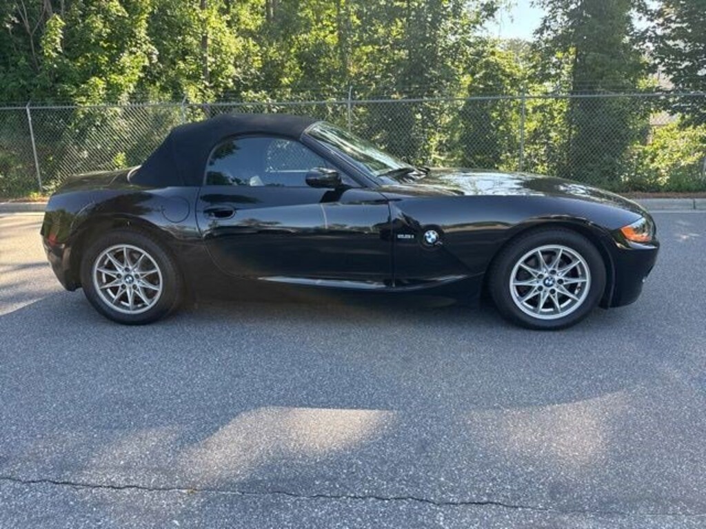 Used 2003 BMW Z4 2.5i Convertible