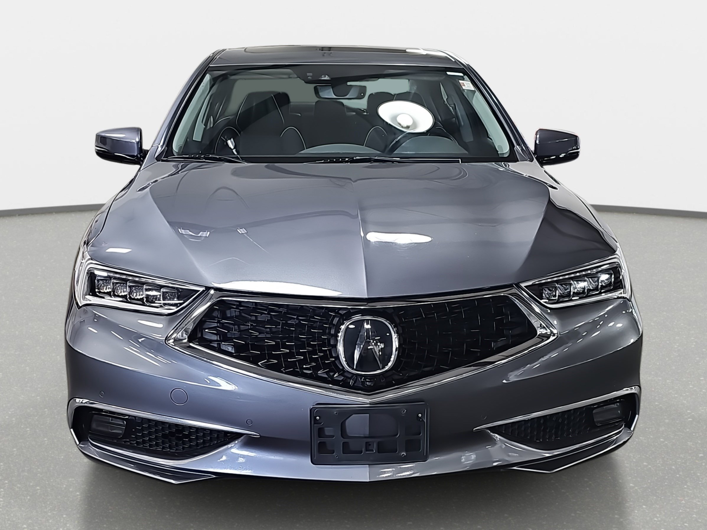 2018 Acura TLX 3.5L Advance photo 2