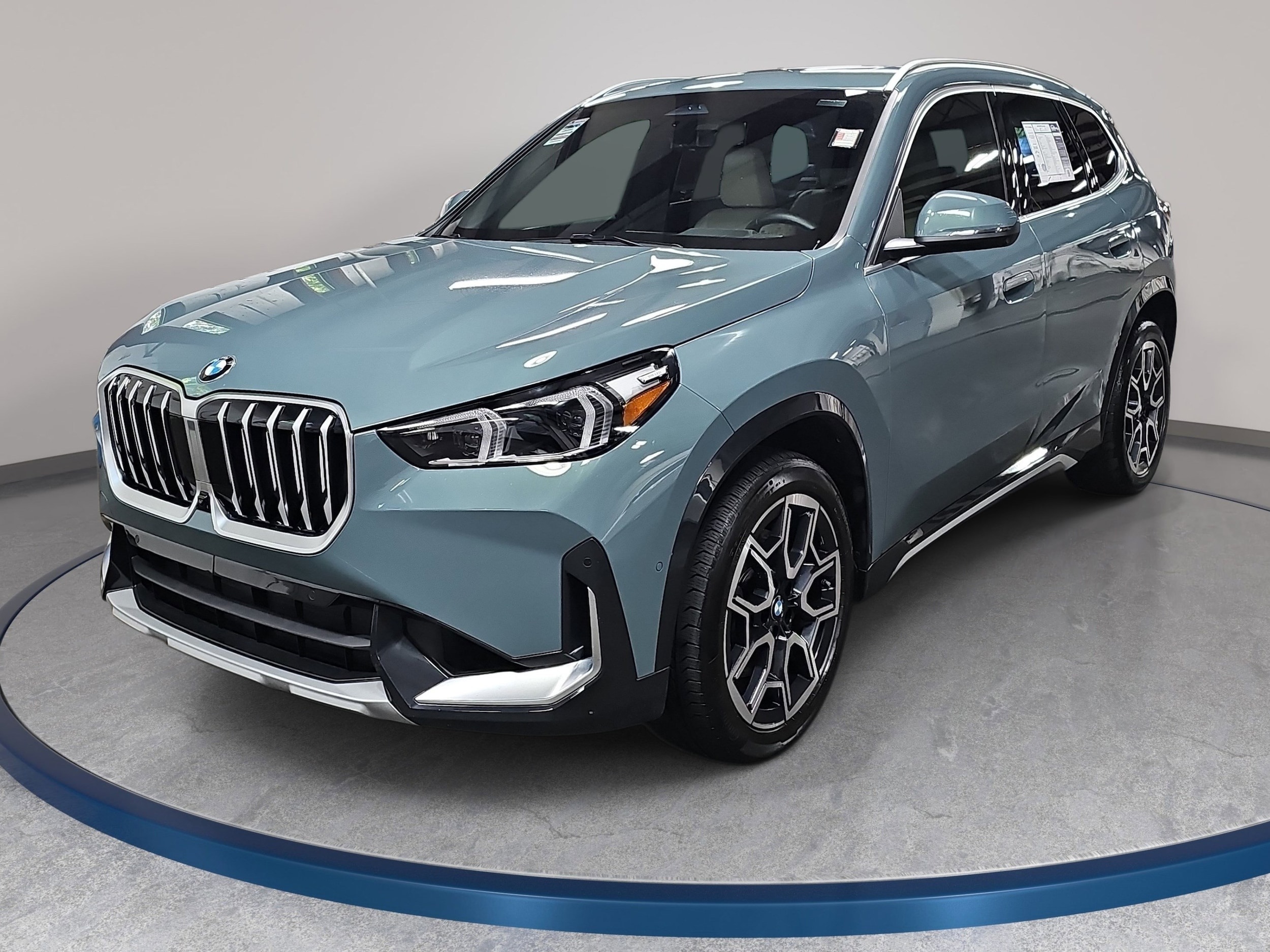 2025 BMW X1 28i