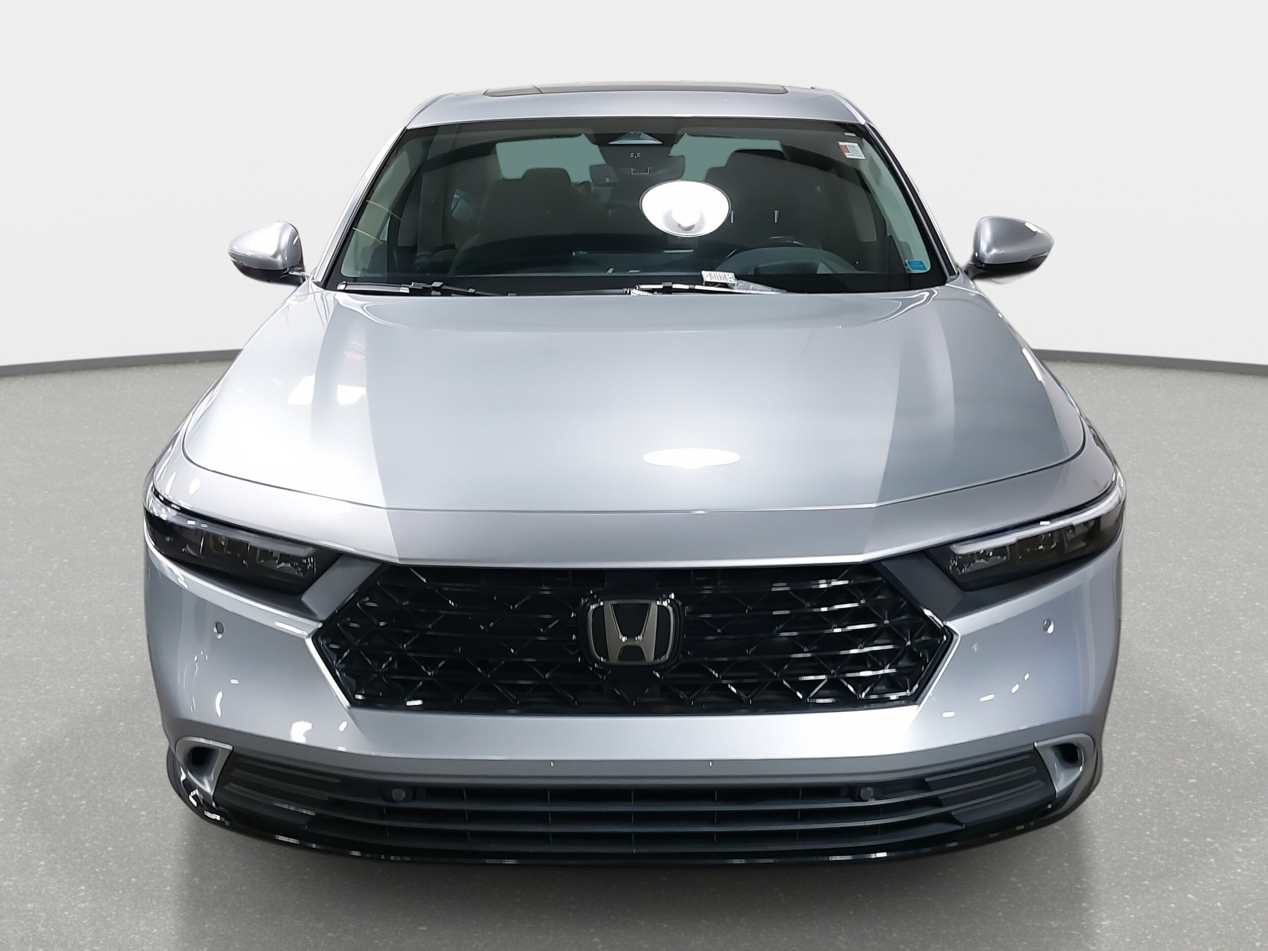 2024 Honda Accord Hybrid Touring photo 2