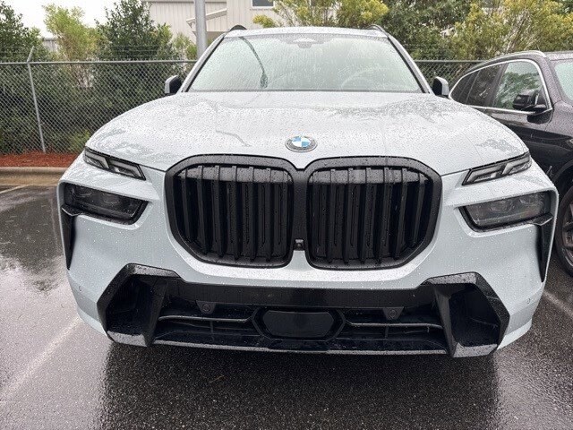 2025 Bmw X7 xDrive40i photo 3