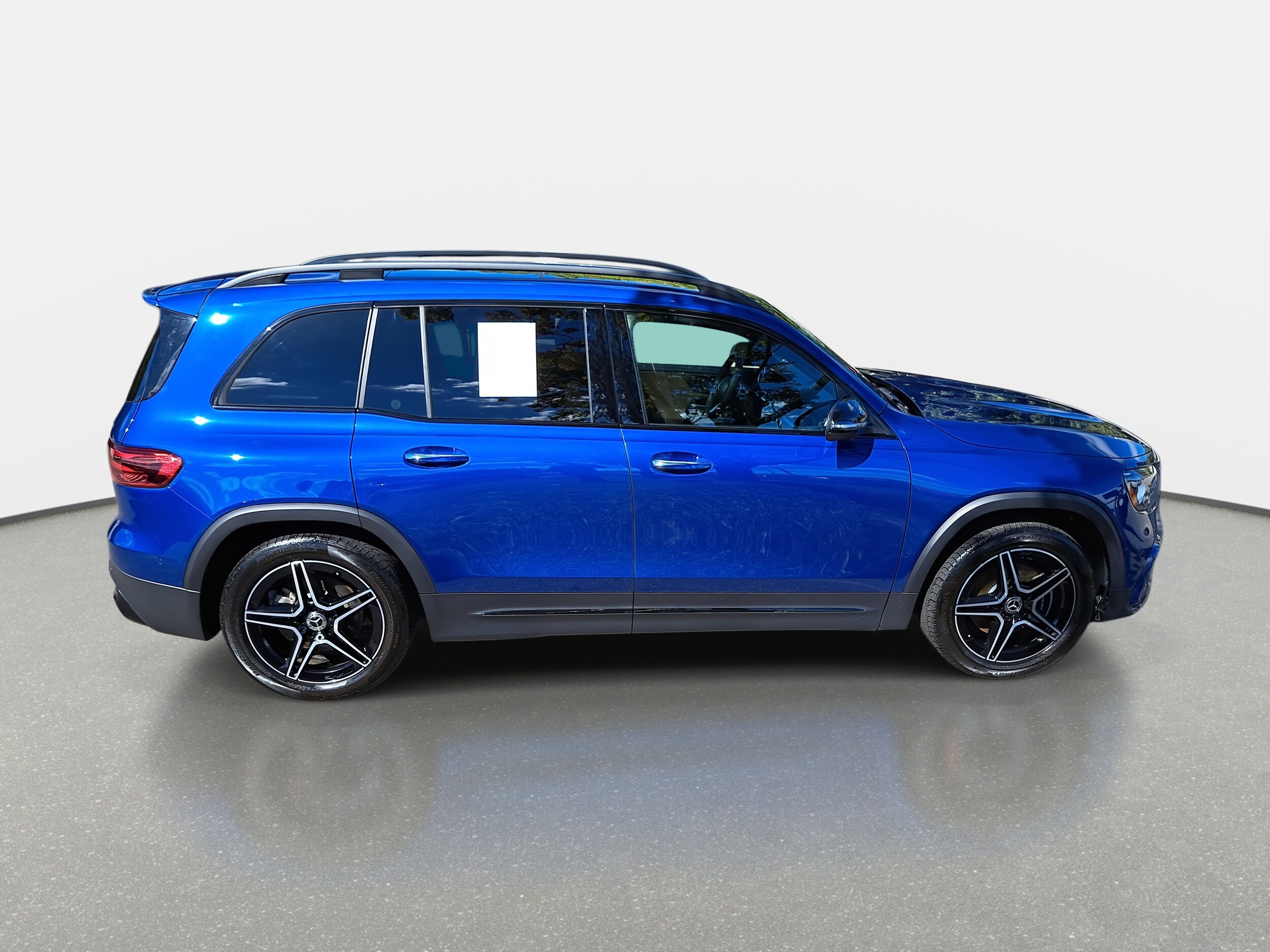 2025 Mercedes Benz GLB 250 4MATIC photo 4